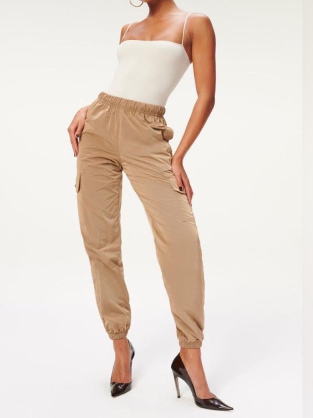 GOOD AMERICAN Good Essentials Cargos - Putty001